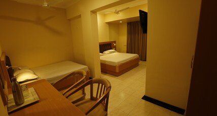 Hotel Ravikiran Room Type - 4 Bedded Room