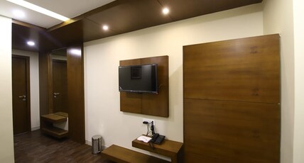 Hotel Rama's Room Type - Deluxe Room AC