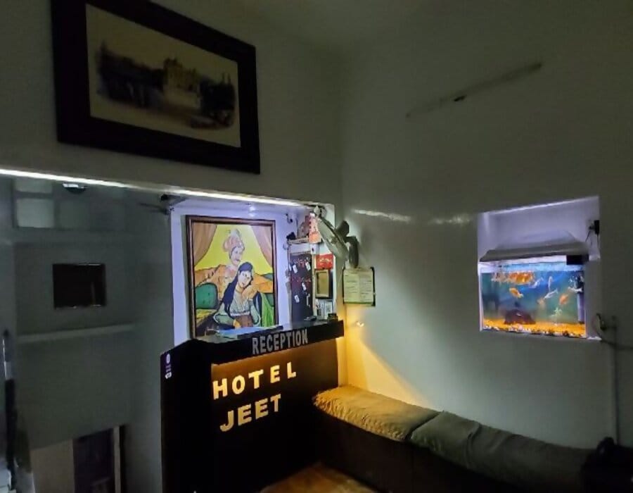 HOTEL JEET - Tap to explore photos