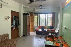 Cozy Room (Salona guest house Charkop)