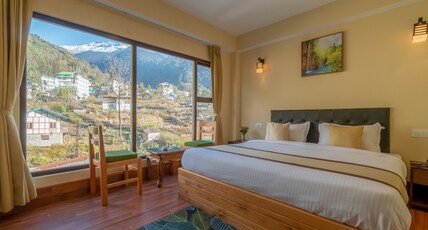 Magellan's The Golden Bridge Room Type - Premium Room
