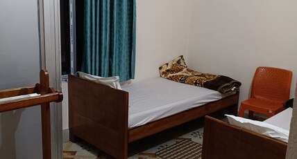 Dolly lodge & AC Restaurant Room Type - Bedroom 2