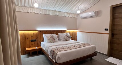 Nirvana Resort and Restaurant Room Type - Deluxe Cottage