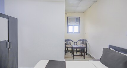 Collection O Green Park Residency 3 Room Type - Classic Collection O Green Park Residency 3 Room Type - Classic