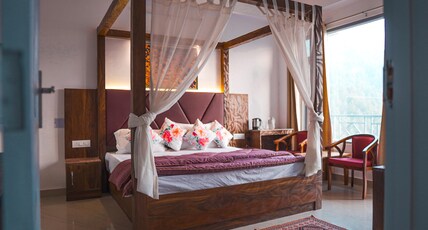 Serene Outback Farmstead Room Type - Superior Room with Balcony and Valley View