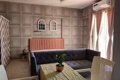 Luxurius Studio with well equipped Kitchen Pune