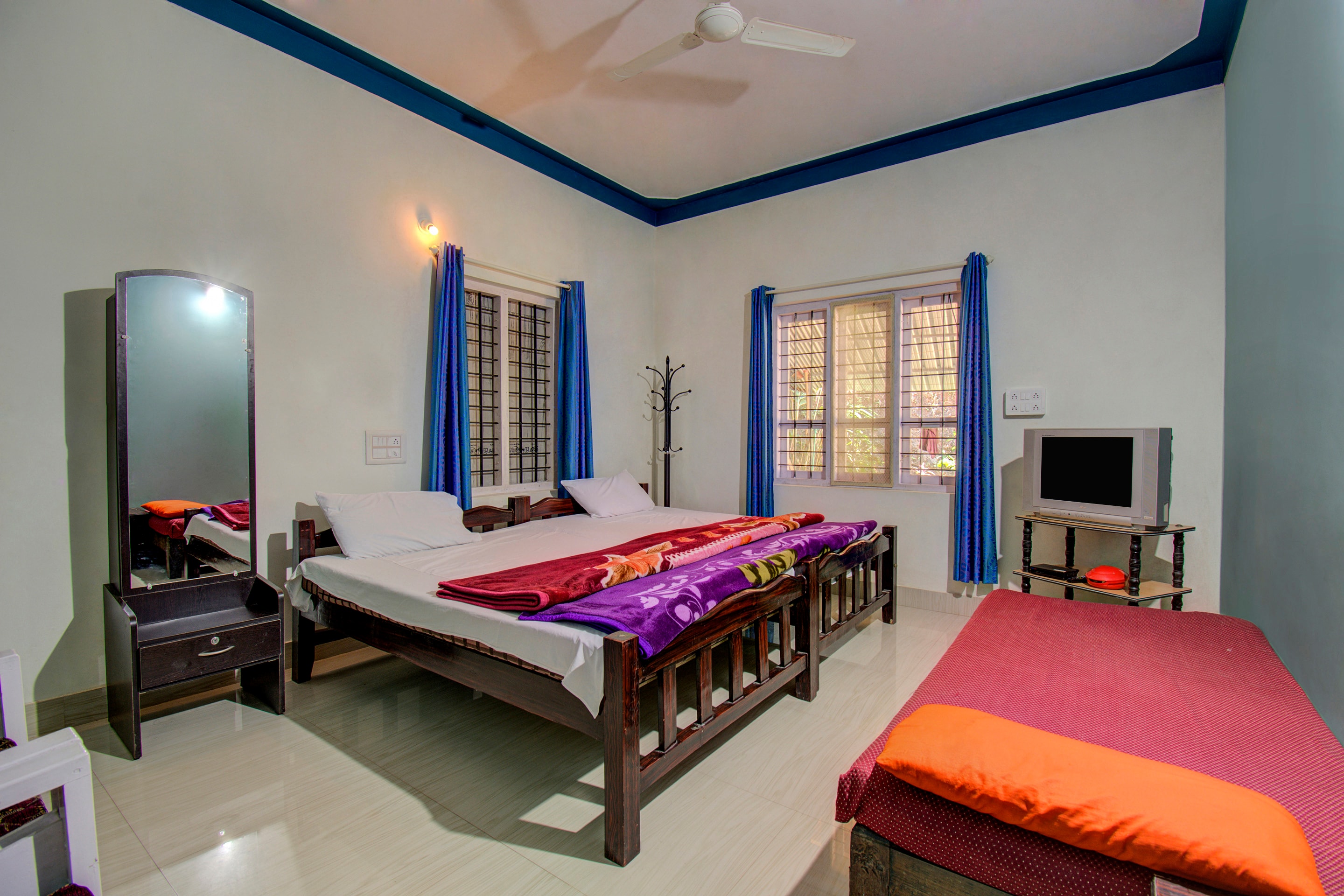 Aanchal Estate Stay | Rooms in a Farmhouse - Tap to explore photos