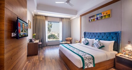 Lords Inn Chandigarh -Zirakpur Room Type - SUPERIOR 2+1 offer on Beverage Lords Inn Chandigarh -Zirakpur Room Type - SUPERIOR 2+1 offer on Beverage