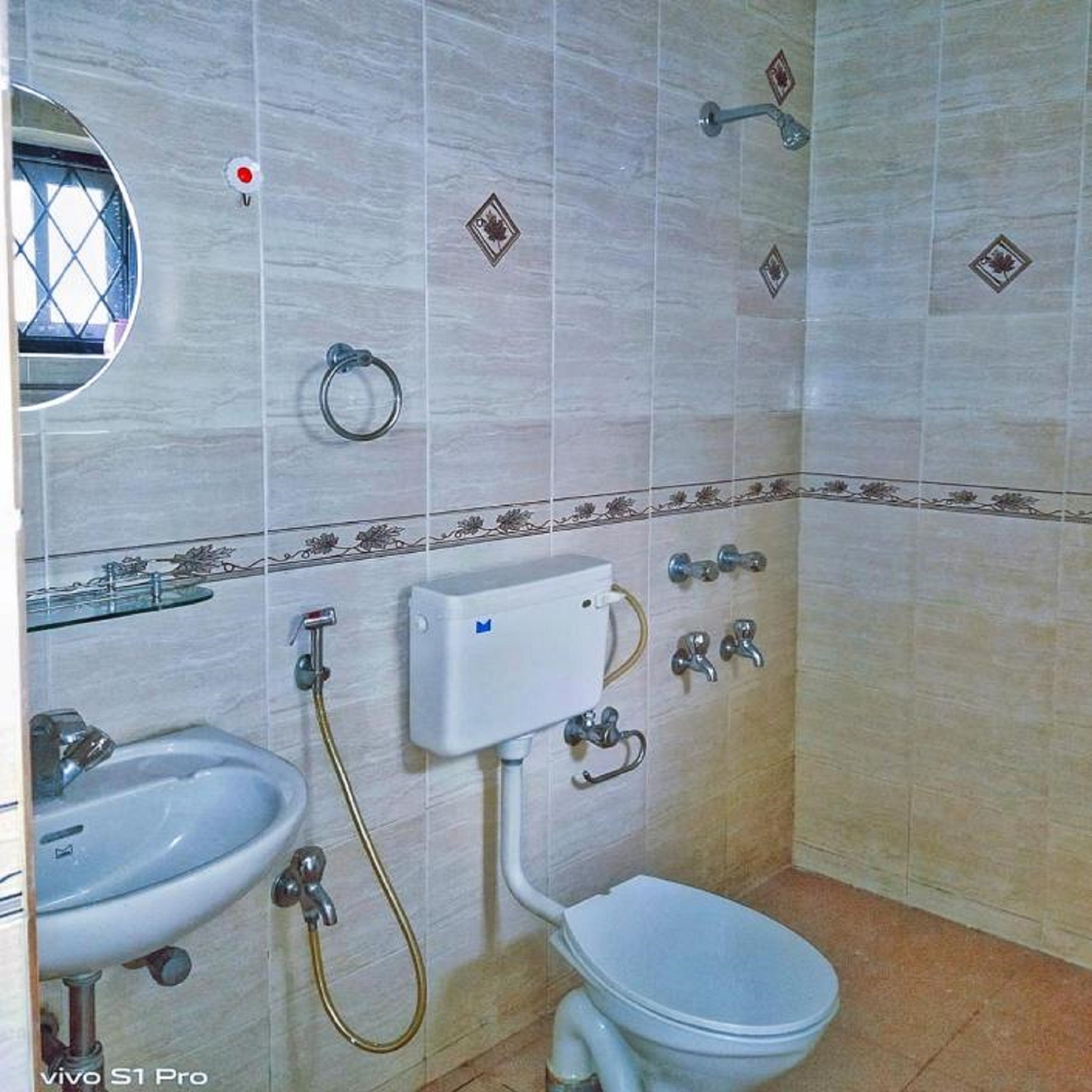 1 Bedroom Apartment in RRC - Tap to explore photos