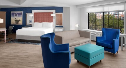 Hotel Indigo Mount Pleasant Room Type - 1 King Suite Studio