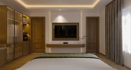 The Royal Luxe Room Type - Premium Room Centrally Heated