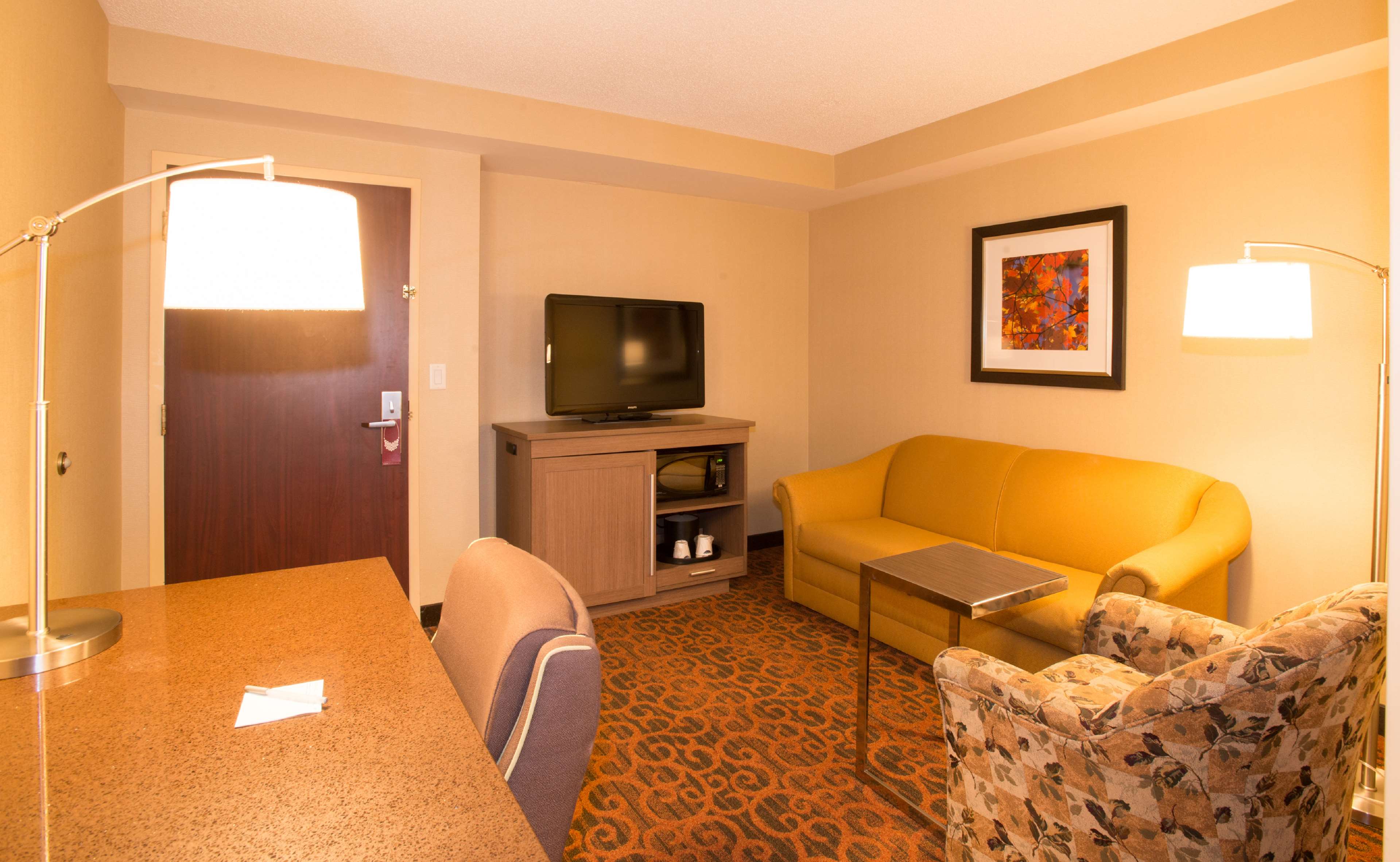 Hampton Inn Oakville Mississauga - Tap to explore photos