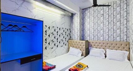 RR Guest House Room Type - Deluxe Room With Extra Bed