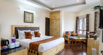 Hotel SunGrace Room Type - Deluxe Himalayan View Room with Work Desk