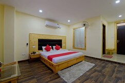 Impression In Homestay | Rooms & Kitchen
