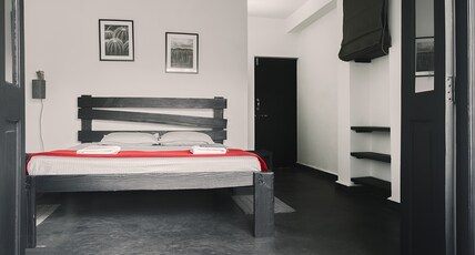The Double V Room Type - Deluxe King Room