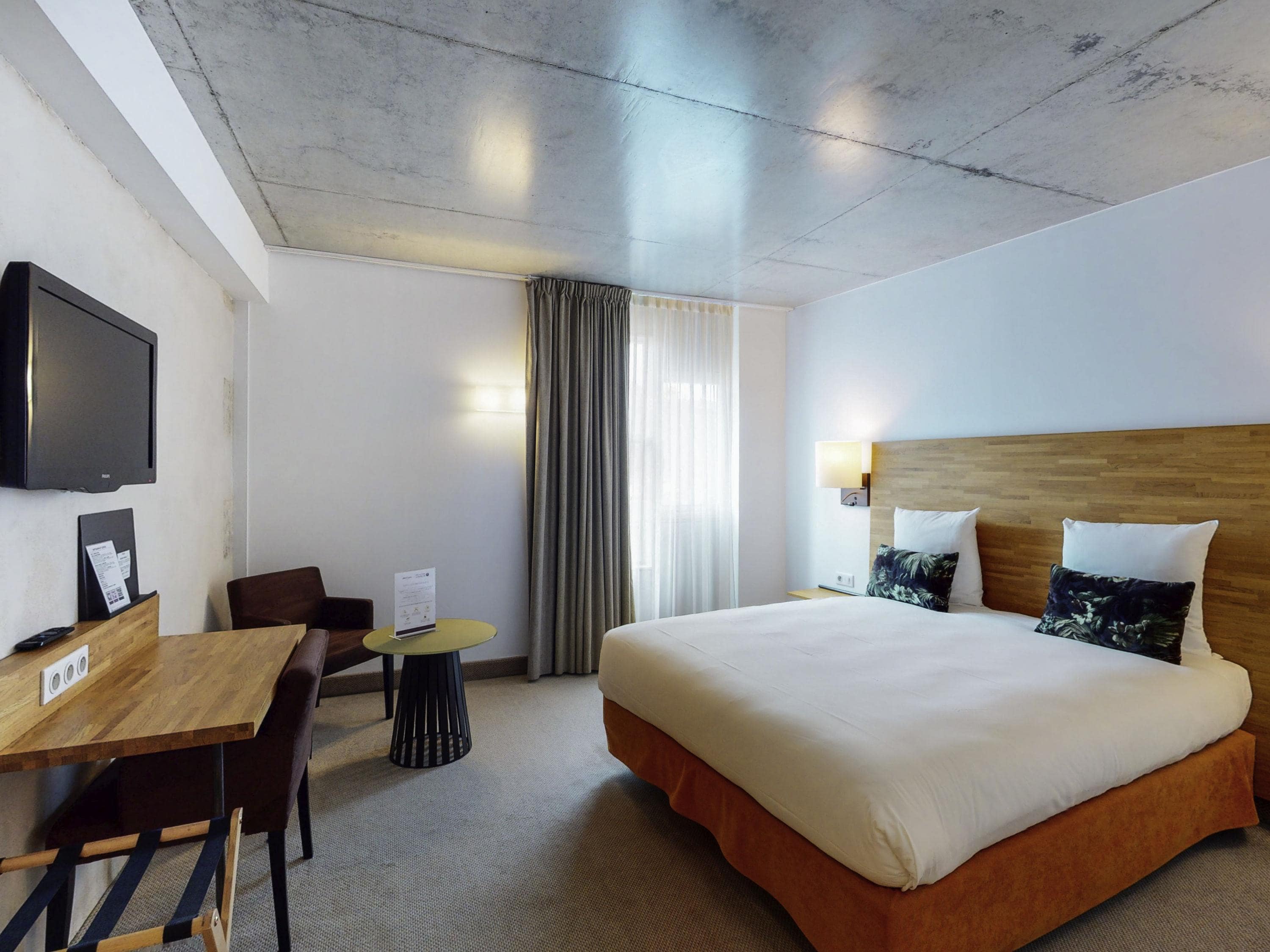 Mercure Poitiers Centre - Tap to explore photos