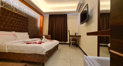 MMD Grande Room Type - Suite With Living Area