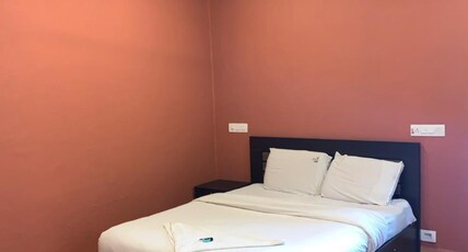 Black Forest Wayanad by N Square Room Type - Non AC King Room