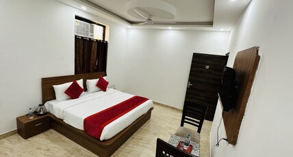 Hotel The Royal Palm Room Type - Premium Room (with Triple Occupancy)