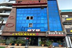 Hotel Landmark 1