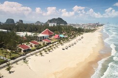 Sandy Beach Non Nuoc Resort