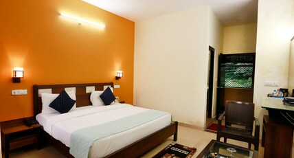 Corbett Aroma Park By Royal Collection Hotels Room Type - Deluxe Room Mountain Facing Corbett Aroma Park By Royal Collection Hotels Room Type - Deluxe Room Mountain Facing
