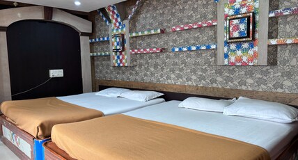 Hotel Raj Empire Room Type - CLASSIC SINGLE ROOM AC