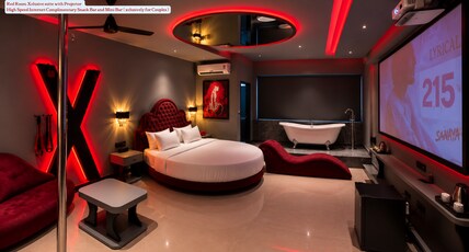 Hotel Nova Ways Room Type - Red Room Xclusive suite with Crystal Tub Couple couch and Projector High Speed Internet Complimentar
