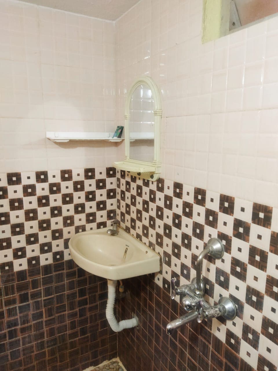 Comfort & Clean Ac Rooms - Tap to explore photos