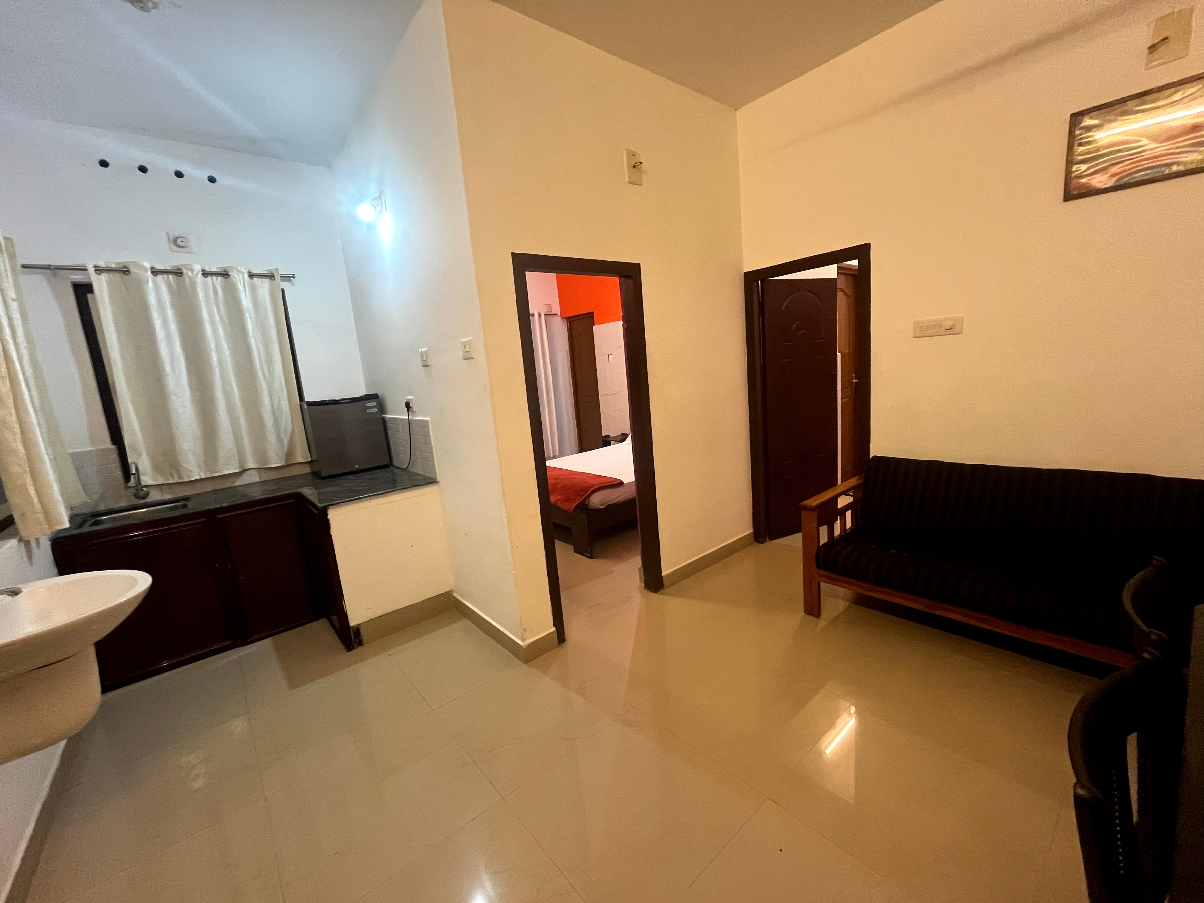 Moss Adams Inn - Tap to explore photos