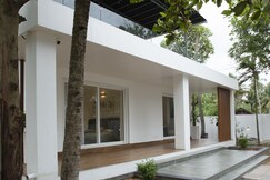 Ocean Whisper | Luxury Beachfront Villa 