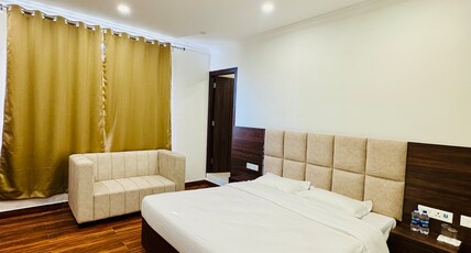 Hotel M.A.D.E Room Type - Deluxe Room