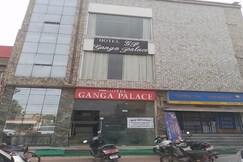 Hotel Ganga Palace