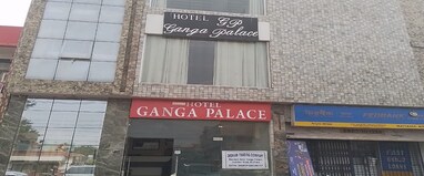 Hotel Ganga Palace