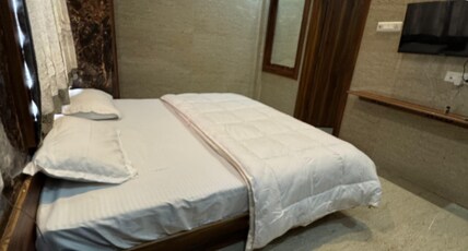 Kuvera Inn Room Type - Deluxe Room