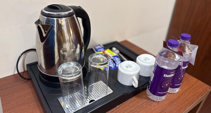 HOTEL GOLDEN CRYSTAL Room Type - Premium Suite