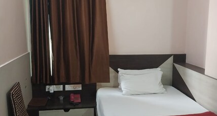Hotel Gujrat Room Type - Standard Room (Non AC)