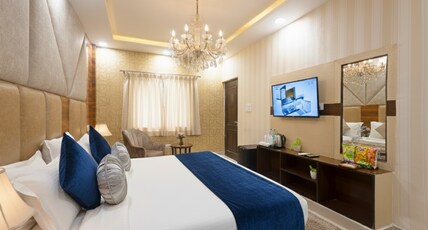 Hotel IVY @ Delhi Airport Room Type - Super Deluxe Room