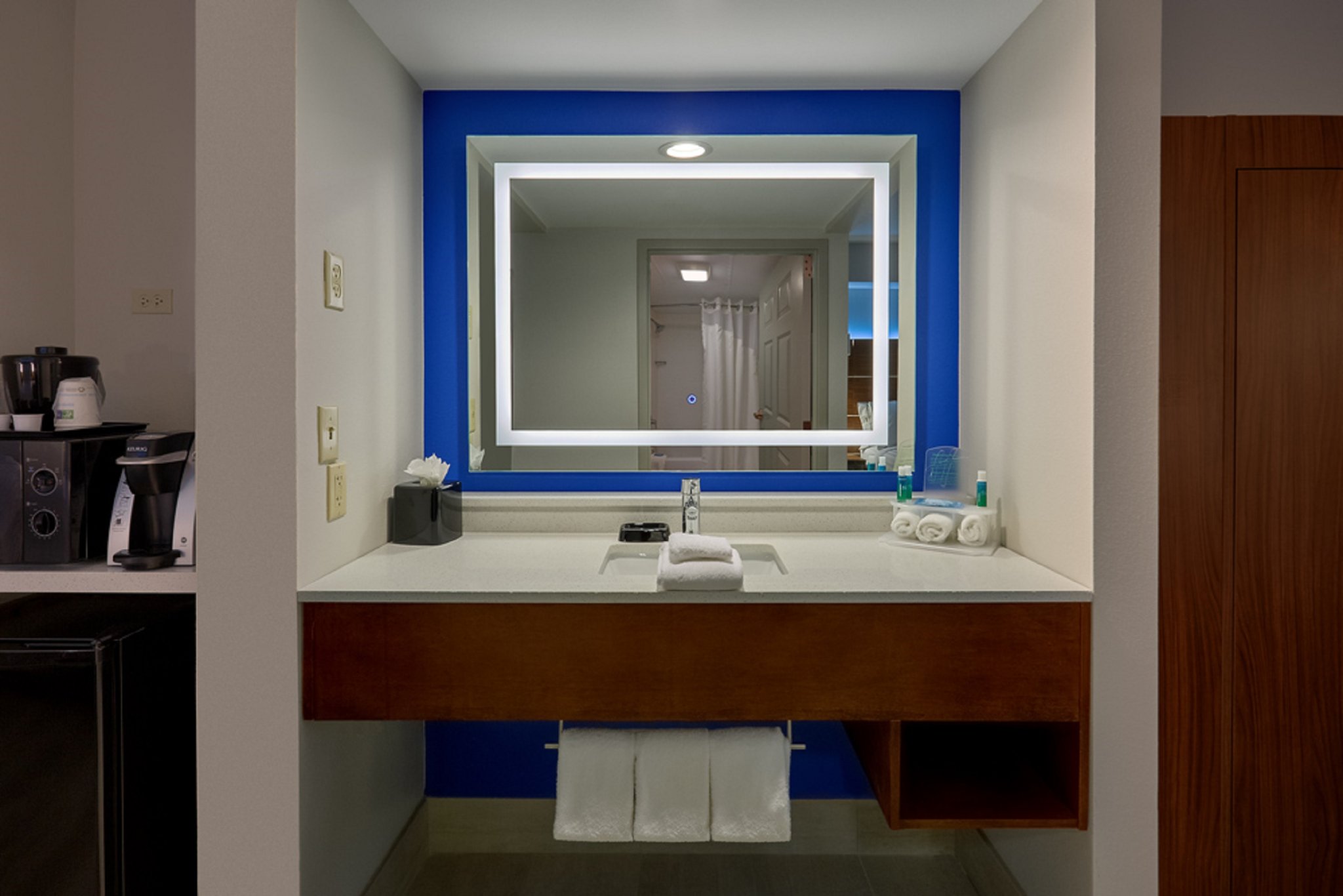 Holiday Inn Express Pigeon Forge  - Tap to explore photos