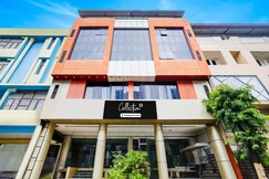 Super Collection O MP Nagar