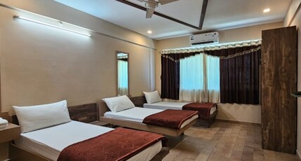 HOTEL KRL INN Room Type - STANDERD TRIPAL ROOM