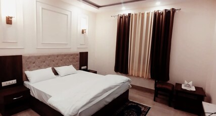 Shobha Garden Room Type - DOUBLE DELUXE