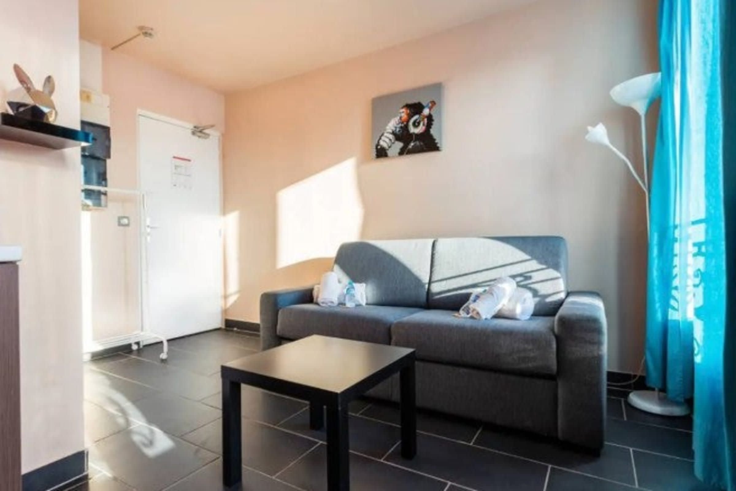Magnifique studio 9 - Close to Paris - Tap to explore photos
