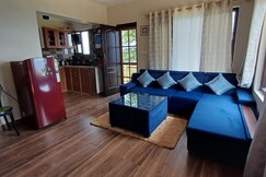 Safarnama in Himalayas homestay 1BR By Homeyhuts