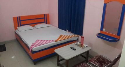 HOTEL UTSAV & MARRIAGE HALL Room Type - Deluxe AC Room