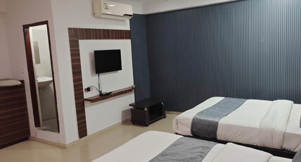 Hotel Silver Inn Naroda Room Type - Deluxe Room