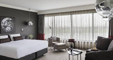Pullman Melbourne Albert Park Room Type - DELUXE ROOM, 1 King Size Bed, Lakeview Pullman Melbourne Albert Park Room Type - DELUXE ROOM, 1 King Size Bed, Lakeview
