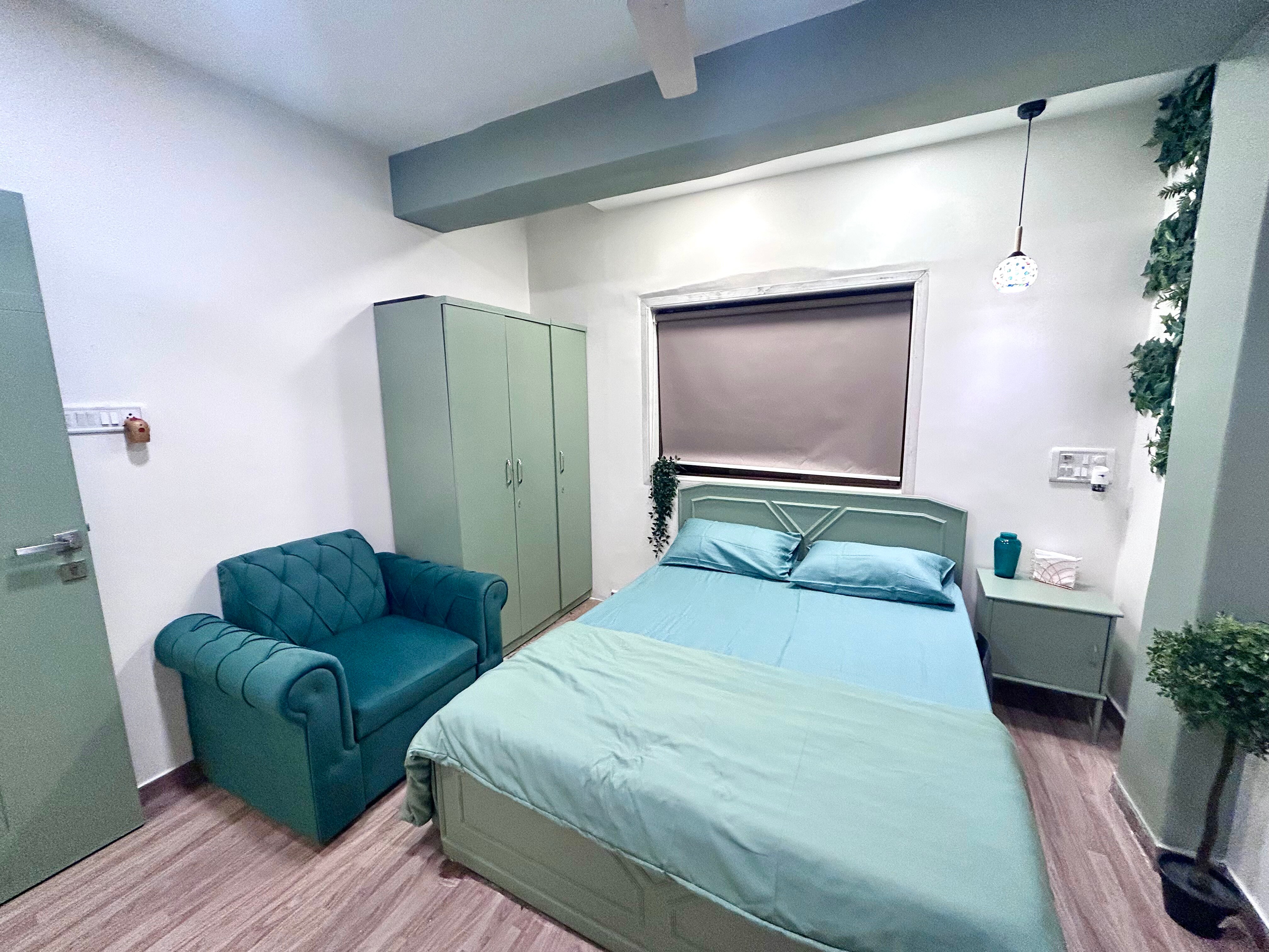 Premium 2 Bhk Condo Bandra W - Tap to explore photos