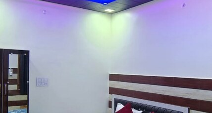 Hotel Shri Ram Bhawan Room Type - AC Super Deluxe Room